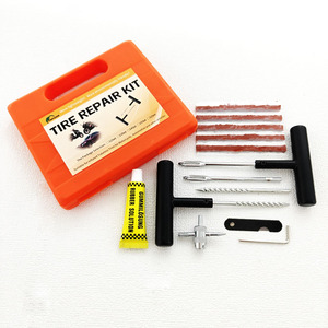 Conveniente kit de reparación de neumáticos de 14 piezas con caja de plástico de 200mm y 100mm, mandril de aire de Metal, enchufe de latón de acero, aguja de horquilla, neumáticos de coche sin cámara - Product Image 1