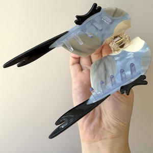 กิ๊บติดผมอะซิเตทรูปสัตว์การ์ตูนนกน้อยขนาด 14.5 ซม. กิ๊บติดผมรูปเป็ดแมนดาริน กิ๊บติดผมรูปฉลาม เครื่องประดับผมสำหรับงานพรอม งานปาร์ตี้ ใช้ได้ทุกวันสำหรับผู้หญิง - Product Image 4