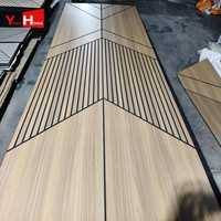Panneau acoustique en bois à lattes Akupanel avec dos en feutre PET, isolation phonique, panneau MDF pour la décoration intérieure commerciale