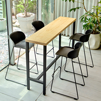 Comptoir de bar commercial en gros pour usine, table de bar de pub avec plateau en pin massif de 4,5 cm d'épaisseur et structure en fer pour projet de café ou de salon de thé