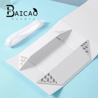 Boîte cadeau carrée grand format en carton ondulé avec couvercle, finition mate, gaufrage et estampage pour la Saint-Valentin (vente en gros)