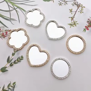 Miroir de maquillage circulaire à fleurs incrusté de diamants, design amour, accessoires de bijoux DIY, style contemporain pour le voyage - Product Image 6