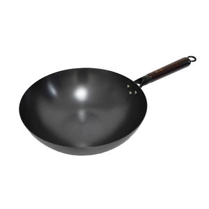 Чугунная сковорода-вок прямо с завода, настраиваемая, без покрытия, предварительно пропитанная, с равномерным распределением тепла для приготовления пищи - Product Image 4