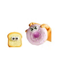 Nouveau jouet anti-stress en vinyle souple et rebondissant en forme de pain gourmet avec yeux saillants, jouets promotionnels