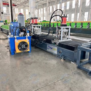 Machine de poinçonnage de profilés entièrement automatique contrôlée par PLC avec engrenages et roulements, puissance 18,5 kW, tension 380 V - Product Image 3