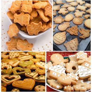 6Pcs 10Pcs Winter Christmas <b>Cookie</b> Cutter Set, Stainless Steel with Gingerbread Men Christmas Tree Snowflake - Product Image 4
