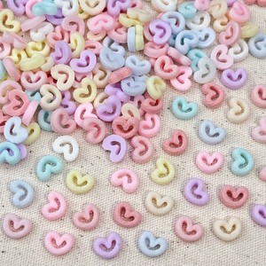 100 piezas/bolsa de decoración de <span class=keywords><strong>uñas</strong></span> con flores huecas irregulares, estrellas y corazones multicolor, de resina mixta, para proveedores de arte de <span class=keywords><strong>uñas</strong></span> DIY - Product Image 5