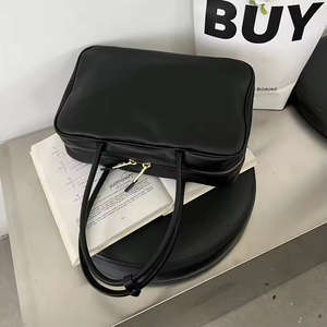 Miu mới của phụ nữ arcadie Da Cừu Xếp Li Một Vai Chéo cơ thể túi vuông nhỏ không thấm nước Dây Kéo Túi Bowling cầm tay - Product Image 4