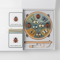 Jeu de pêche en bois Montessori personnalisé OEM pour le jardin, attrape-insectes, développement de la motricité fine, éducatif, avec cartes flash sur la nature