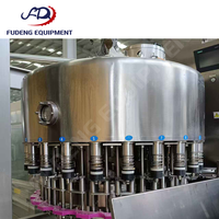 Machine de remplissage automatique de boissons gazeuses d'occasion abordable, ligne de production de sodas en bouteilles PET, remplisseuse isobare 3 en 1