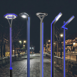Lampadaires de jardin décoratifs en aluminium de style nordique moderne vintage pour extérieur, 2,5 m, 4 m, 5 m - Product Image 1
