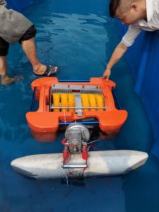 Écumoire de séparation d'huile à double rangée flottante à brosse dure Écumoire de déversement d'huile robuste à récupération rapide pour l'industrie marine - Product Image 3