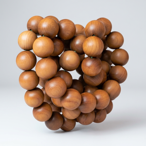 Perles de prière en bois de santal et autres matériaux, taille 4mm-30mm, parfum boisé doux, forme naturelle, couleur brun doré foncé, Riddhi Siddhi - Product Image 1