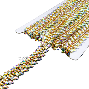 Ruban de strass thermocollant scintillant en forme de fleur, ruban de cristal métallique pour la décoration de robes de mariée de luxe, vente en gros - Product Image 1