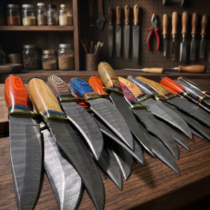 Couteau de chasse à lame fixe en acier Damas de qualité industrielle Rajput, manche en bois coloré, design à pointe tombante, 20 cm, pour l'extérieur - Product Image 2