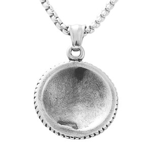 Collier pour homme en acier inoxydable de style européen américain, pendentif tournesol, design géométrique rétro 19012 - Product Image 2