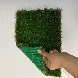 Ultra-realistisches natürliches grünes Kunstrasen-Rasen-wartungsarmes und haustier sicheres Entwässerung system für Garten/Terrasse - Product Image 5