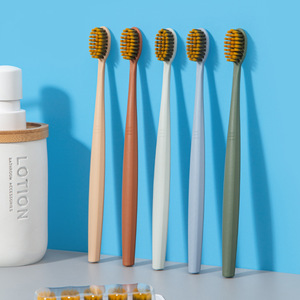 Ensemble de 5 brosses à dents manuelles à poils souples en charbon volcanique, brosses à dents manuelles pour adultes, soin doux de haute qualité, pack familial - Product Image 3