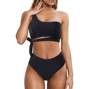 Bikini de Dos Piezas con Tirantes y Volantes de la Marca Guangzhou Outpace, Traje de Baño Sólido con Sujetador Push-Up para Mujer - Product Image 2