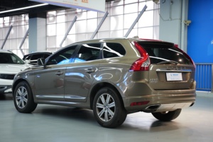 <span class=keywords><strong>2017</strong></span> para <span class=keywords><strong>XC60</strong></span> T5 AWD ZhiJin SUV Mediano Fabricado en China 2.0T 200-250 CV/350 Nm Tracción Total A Tiempo Completo Techo Solar Panorámico - Product Image 4