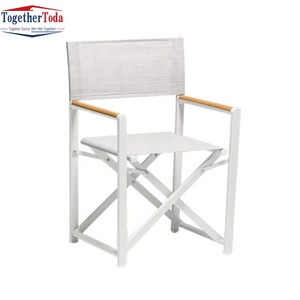 Chaise de camping pliable moderne en aluminium blanc pour pique-niques, camping, maquillage et repas en extérieur - Product Image 1