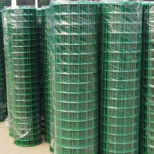 Grillage soudé de barrière de panneau de treillis métallique de poulet enduit de poudre de vinyle vert incurvé - Product Image 2