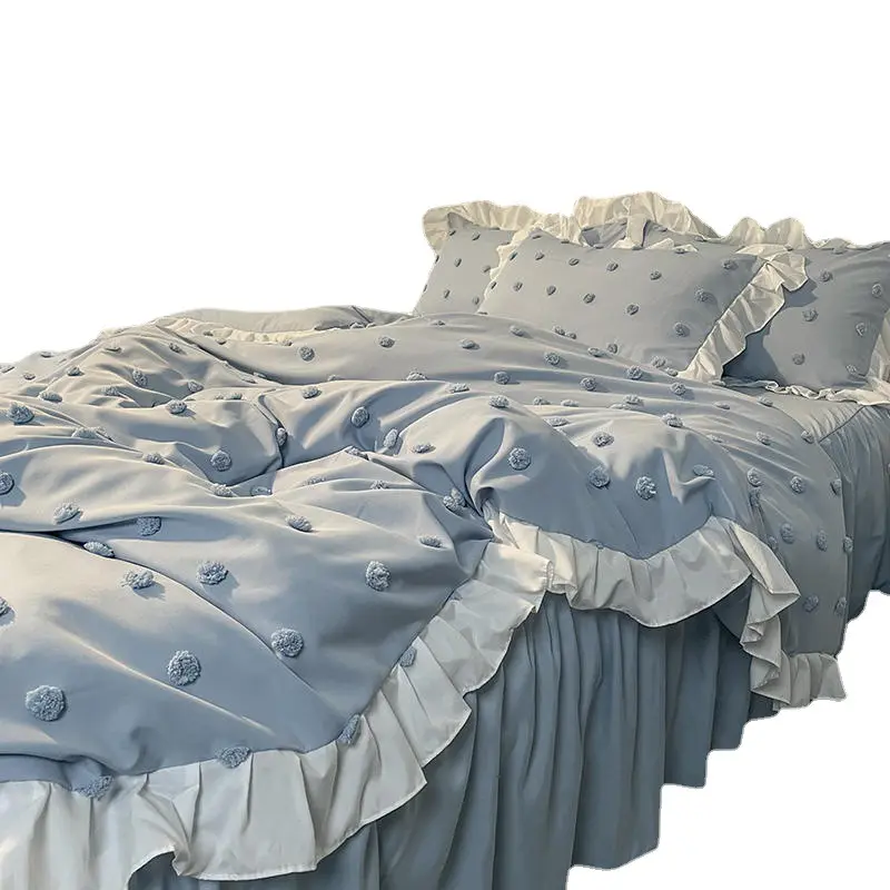 Set di biancheria da letto in pizzo a quattro pezzi con gonna da letto alla moda per celebrità di Instagram