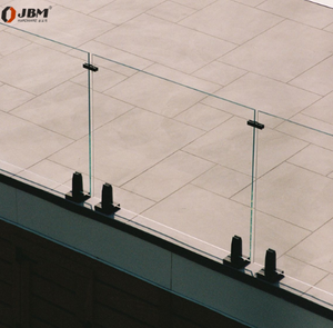 <span class=keywords><strong>Rampe</strong></span> en <span class=keywords><strong>verre</strong></span> <span class=keywords><strong>pour</strong></span> complexe résidentiel - Support de fixation en acier inoxydable étanche <span class=keywords><strong>pour</strong></span> escaliers, patios et zones de piscine - Product Image 1