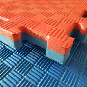 Vente en gros de <span class=keywords><strong>tapis</strong></span> de gymnastique EVA imbriqués pour arts martiaux-Tatami imperméable utilisé pour le judo Taekwondo - Product Image 5