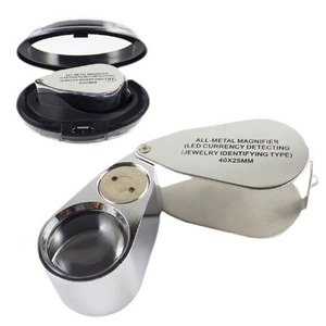 Lupa Plegable 40x para la Evaluación de Antigüedades y Joyería, Luz LED para Detección de Billetes Falsos con UV, Óptica Totalmente Metálica - Product Image 4