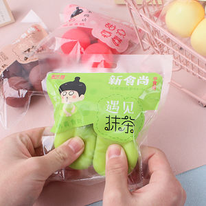 ลูกบอลบีบคลายเครียดพลาสติกสีสันสดใสสไตล์ญี่ปุ่นรูปชีสมัทฉะ สำหรับเด็กและผู้ใหญ่ ใช้ได้ทั้งชายและหญิง - Product Image 1