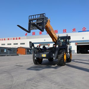 Многофункциональный телескопический экскаватор-погрузчик с фронтальным ковшом, коробкой передач Yuchai, колесный погрузчик, объем ковша 4,5 т, гарантия 1 год - Product Image 1
