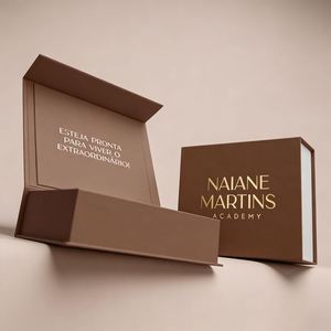 Caja Magnética Personalizada para Sombrero Fedora CRD con Grabado y Brillo, Caja de Regalo de Papel Rígido Reciclable, Tamaño Grande, Color Personalizado - Product Image 2