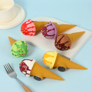 Adornos Modernos Minimalistas y Lindos de Imitación de Bolas de Helado para Refrigerador, Decoración de PU Suave en Colores Arcoíris - Product Image 5
