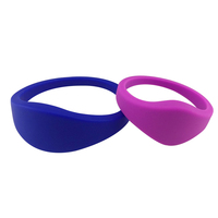 Bracelet RFID NFC en silicone imperméable, personnalisé avec code QR et logo pour le partage de liens sur les réseaux sociaux, bracelet d'identification.
