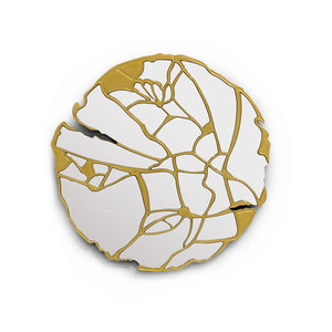 MR Espejo de pared de metal dorado de lujo Espejo de pasillo de gama alta Espejos colgantes de pared de diseño único decorativo - Product Image 3