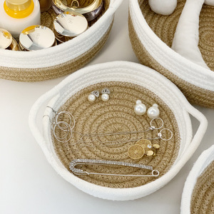 Panier de rangement rond en corde de coton, fait main, pour cosmétiques et bijoux, organisateur de bureau, en fibre de rotin naturelle tressée - Product Image 4