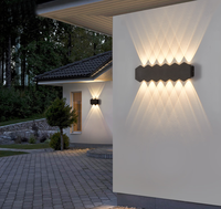 Applique murale extérieure en aluminium imperméable en gros, IP65, AC85-265V, style Art déco, lampe murale LED de jardin, design moderne