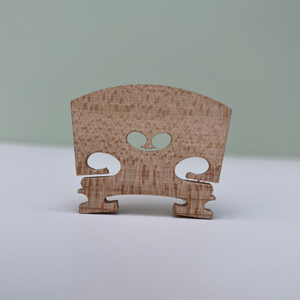 Puentes para Violín de Madera de Arce de Grado Medio, Secados al Aire Naturalmente con Patrones de Grano Claros, Disponibles en Tamaños de 4/4 a 1/8 - Product Image 3