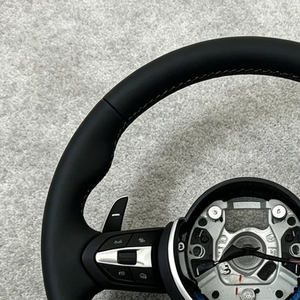 Volante in Pelle per Auto <span class=keywords><strong>BMW</strong></span> <span class=keywords><strong>Serie</strong></span> 3 e <span class=keywords><strong>Serie</strong></span> 5, per Modelli <span class=keywords><strong>M3</strong></span> M4 M5 M6 F30 F10 F15 F36 F01 F20 F22 F25 F31 F32 E60 E70 E71 E90 X6 - Product Image 6