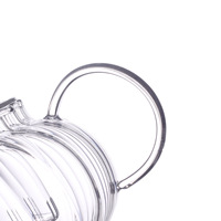 Théière en verre transparent à haute teneur en borosilicate de style classique stockée à la main, sûre pour la cuisinière avec infuseur, bouilloire à thé d'une capacité de 600ml