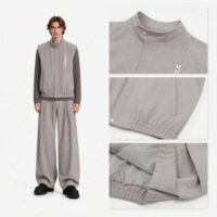 Setelan Olahraga Gothic Pria Dua Potong, Rompi Garis-Garis, Celana Lengan Lebar, Jaket Tanpa Lengan dengan Resleting, Bahan Polyester/Katun Thermal, Cocok untuk Musim Gugur