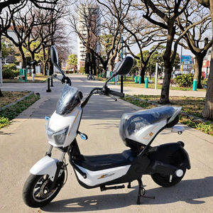 La nouvelle moto de course de rue super puissante conçue avec un moteur de 1000 watts et une batterie au plomb-acide 72V - Product Image 2