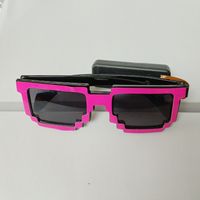 Lunettes sans fil LED Mosaic Disco Light-Up Funny Bar KTV Cheer Props for Party Halloween Christmas & New Year Plastic Material
