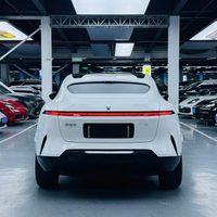 Voiture d'occasion chinoise à énergie nouvelle 2023 Avatr 11 RWD Conduite à gauche Idéale pour la conduite autonome