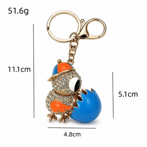 Porte-clés en alliage de zinc avec strass, motif poussin mignon, breloque de sac animal de dessin animé, pour femmes, vente en gros - Product Image 1