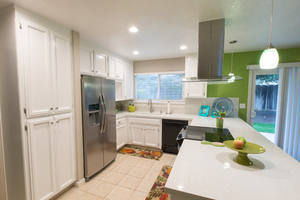 Factory Direct Wholesale Price Calacatta Quartz <b>Slabs</b> Modern Style Countertops with Black Veins Quartz Stone <b>Slab</b> - Product Image 5