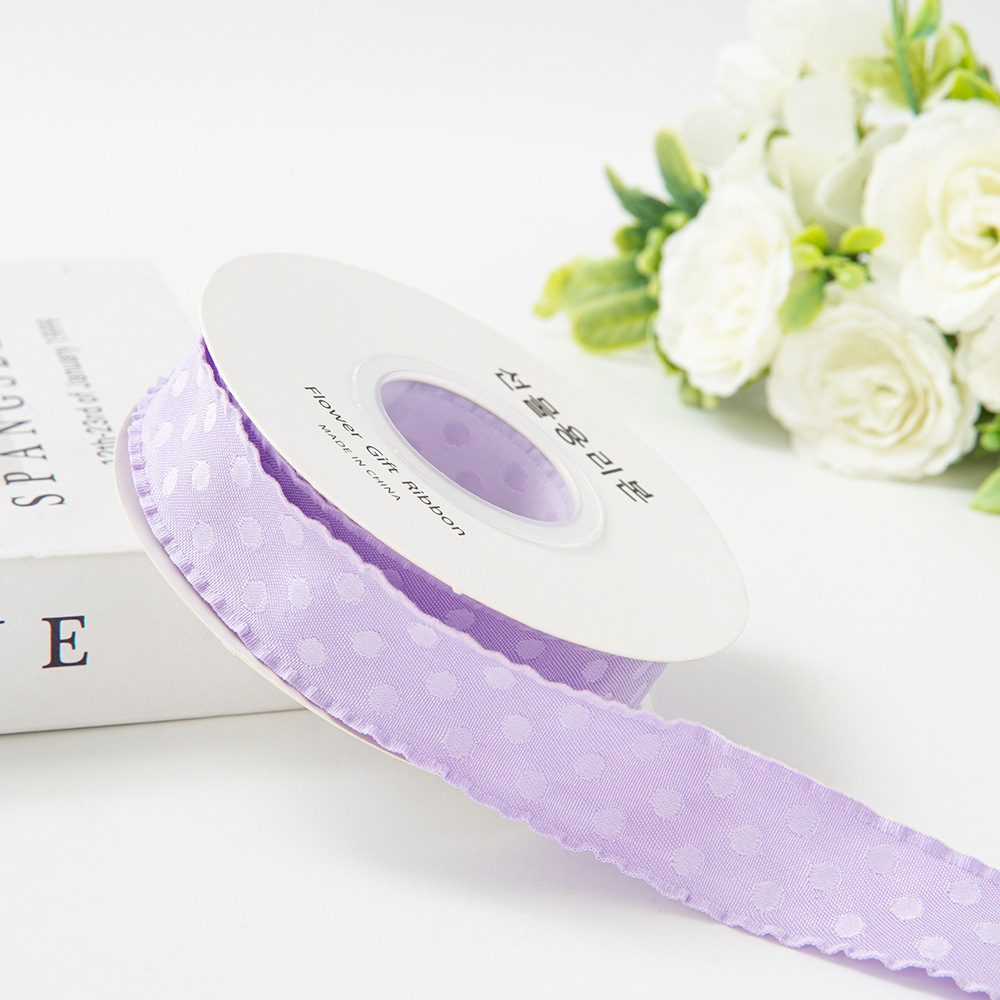 Bord ondulé à pois violet clair de 3,8 mm [10 yards]