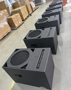 อุปกรณ์ระบบเสียงเคลื่อนที่สำหรับ 1,000 คน รองรับแรงดันไฟฟ้าเต็มรูปแบบ กันน้ำเต็มที่ พร้อมตู้แบบอากาศยาน - Product Image 5