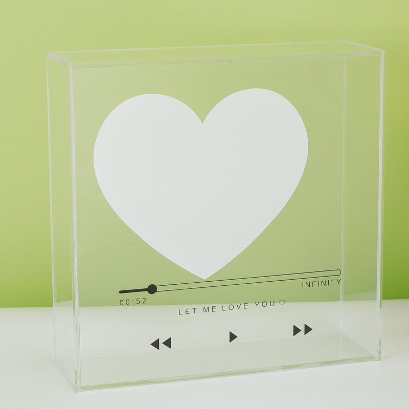 โปร่งใส